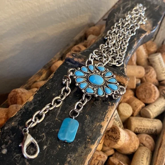 Chain belt with faux turquoise flower Western Turquoise Flower Concho Chain Belt No.2 - Etsy main image 4